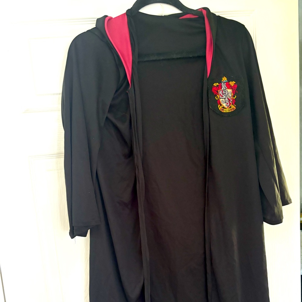 Harry Potter Gryffindor Robe Size M (8 - 10) Costume